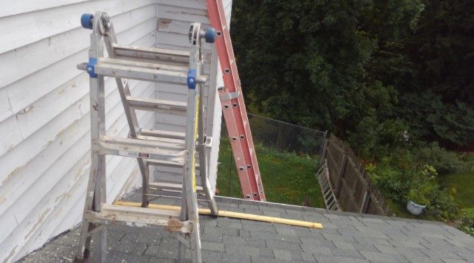 How To Set Up A Ladder On The Roof